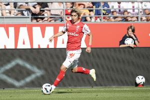 法媒：避免自由身离队，兰斯或今夏出售伊东纯也&amp;想留下中村敬斗